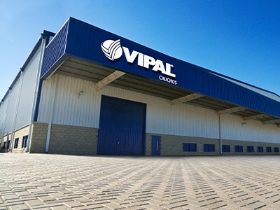 Vipal Cauchos comienza la producción en su moderna fábrica en Argentina